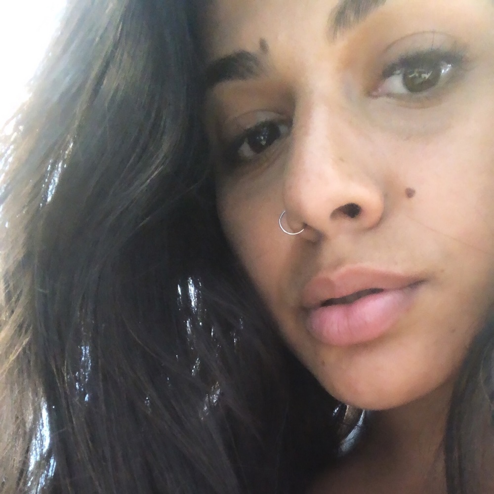 Meet your Posher, Bothaina